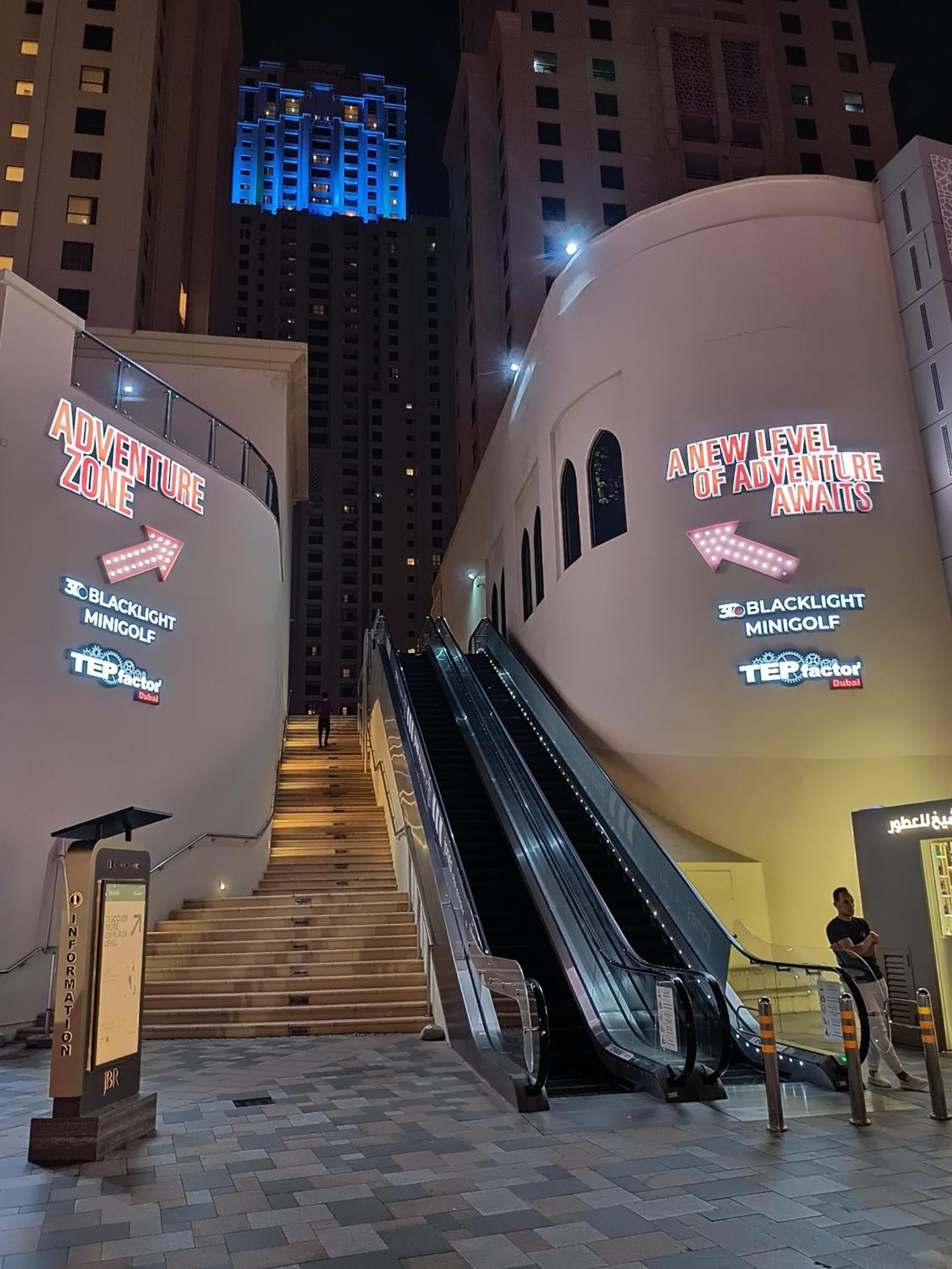 The Aero Hostel Dubai Exterior foto